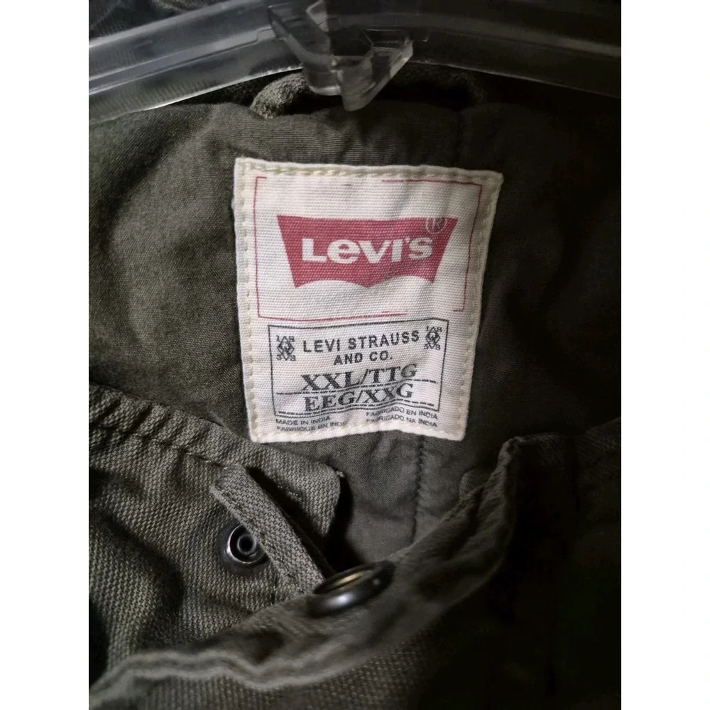Levis levi military